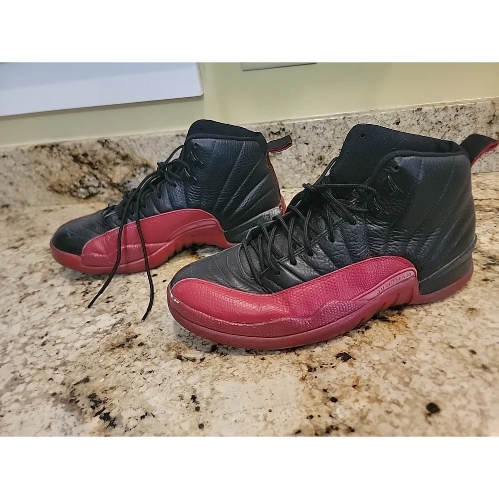 Nike Air Jordan 12 Retro 